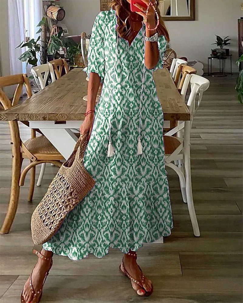 Andrea - Vintage V-Neck Dress
