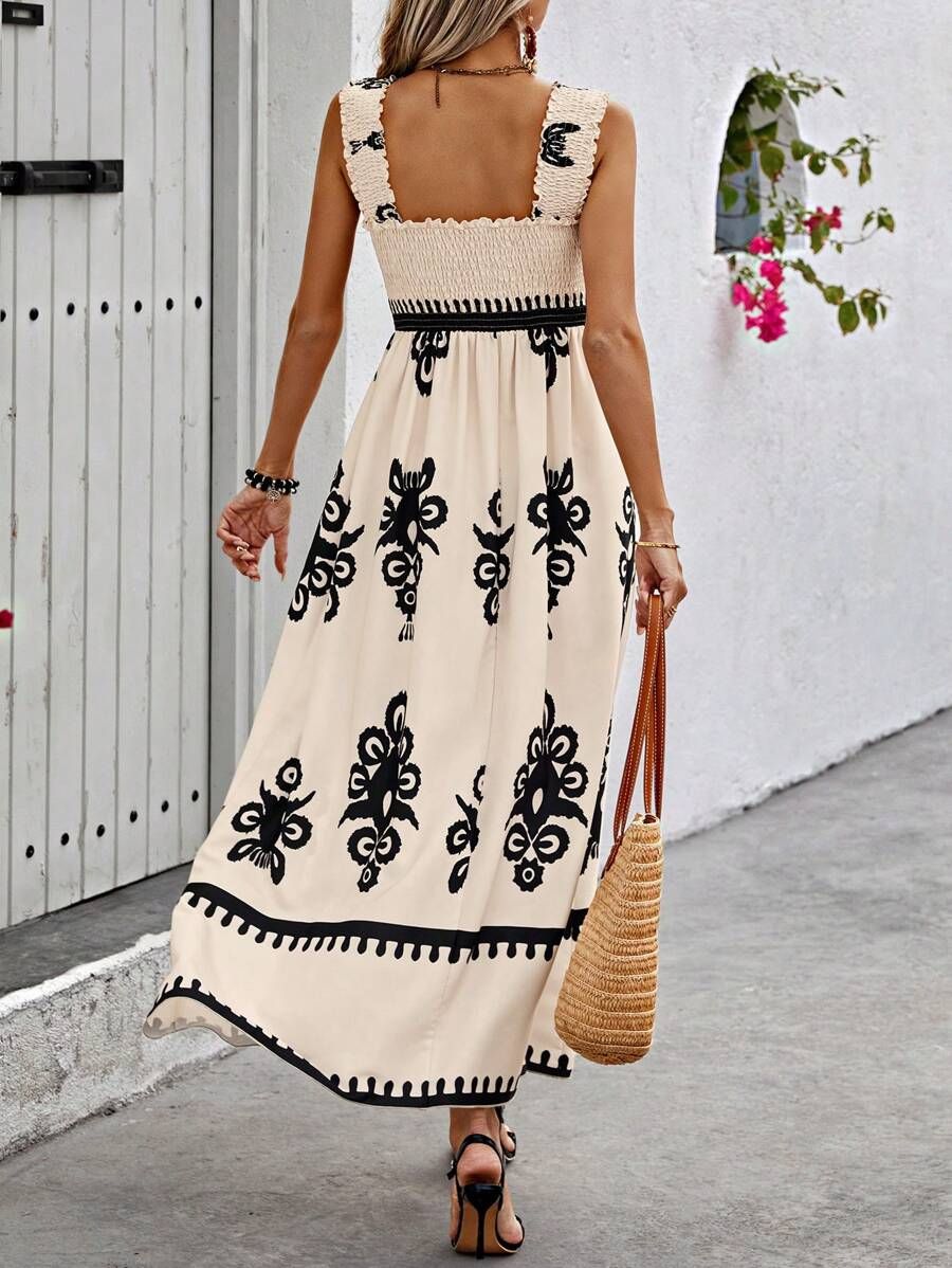 Valentina - Chic Square Neck Dress