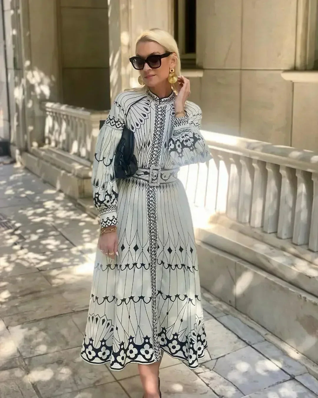 Mirabel - Elegant Retro Dress