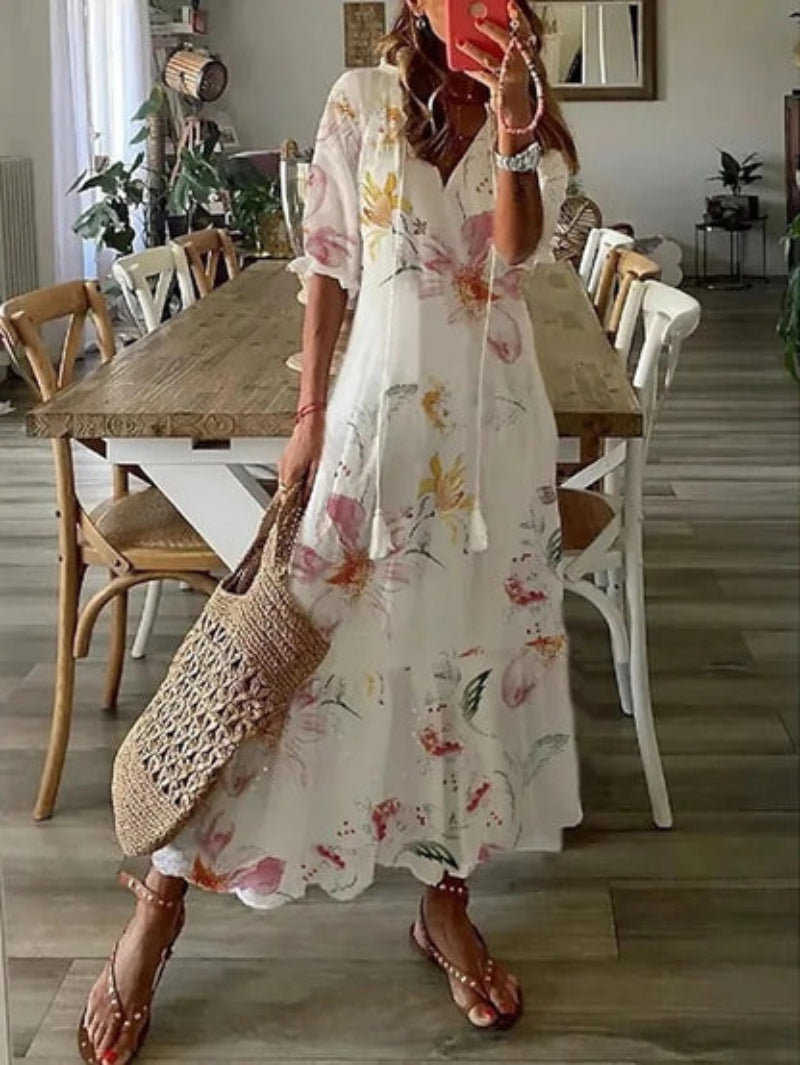 Andrea - Vintage V-Neck Dress